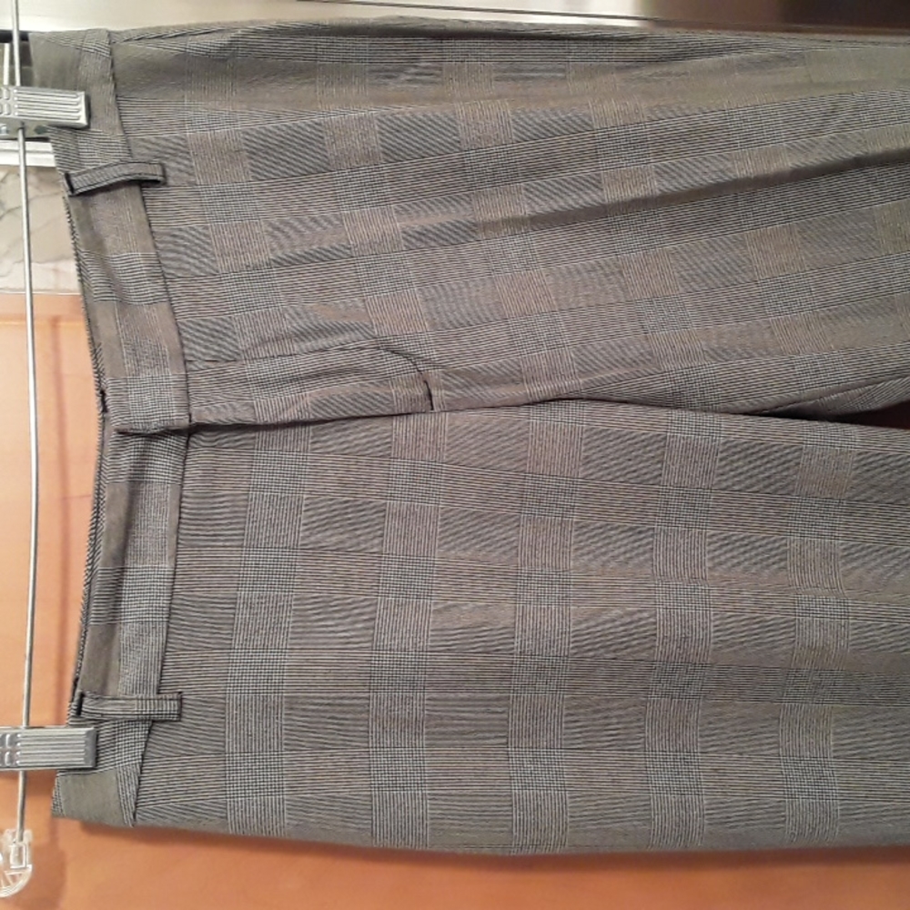 Old Navy Ankle Trouser Pants, Black/white glen plaid, size 2